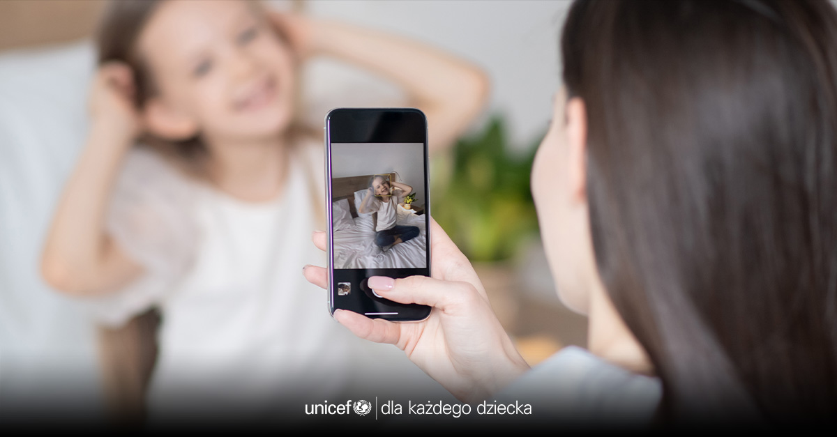 Co należy wiedzieć o sharentingu? | UNICEF Polska – pomagamy dzieciom