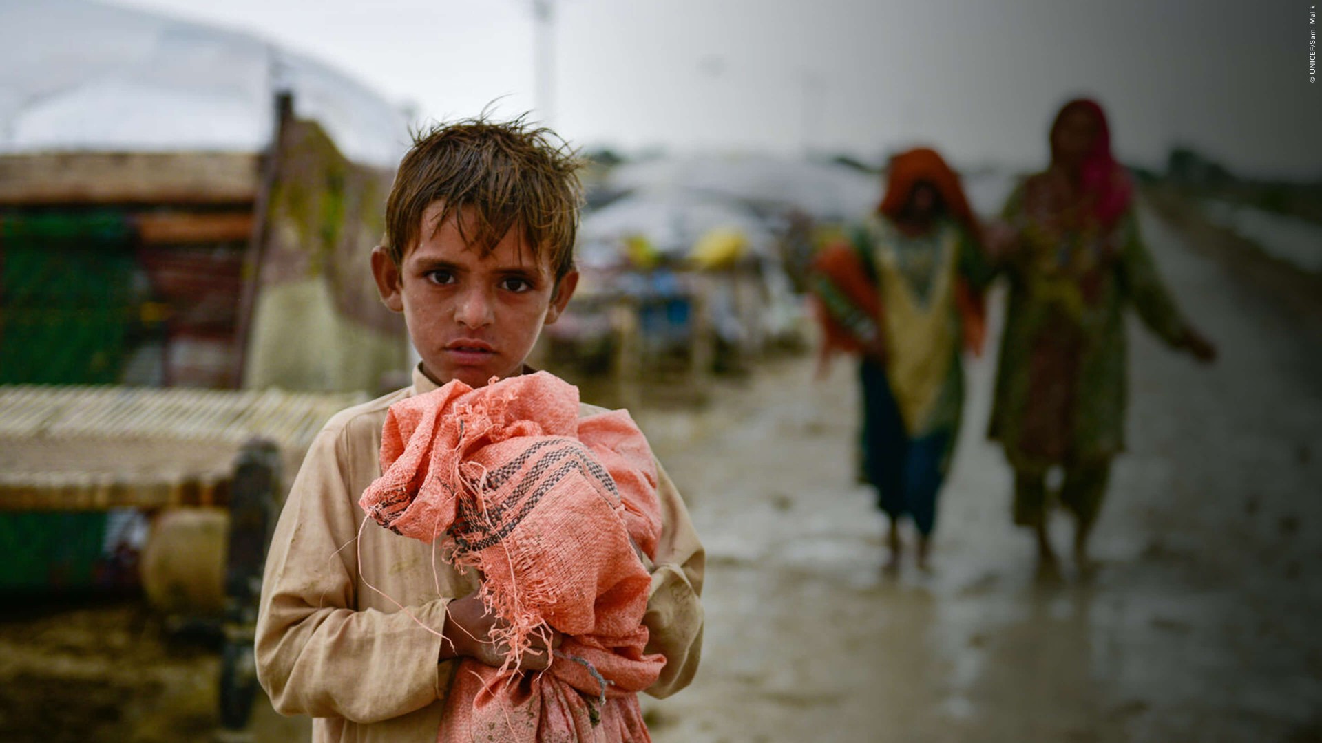 Pomóż dzieciom - ofiarom powodzi w Pakistanie