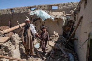 1-Afganistan-w ruinach