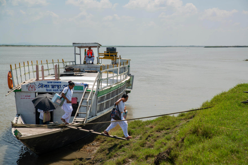 W Indiach wspieramy kliniki opieki zdrowotnej zlokalizowane na łodziach (Boat Clinics).