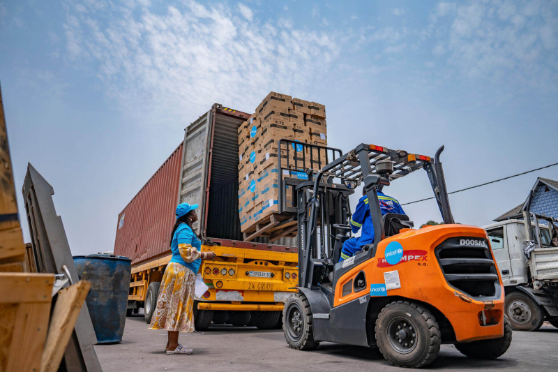 Roczny Raport Dostaw UNICEF 2025