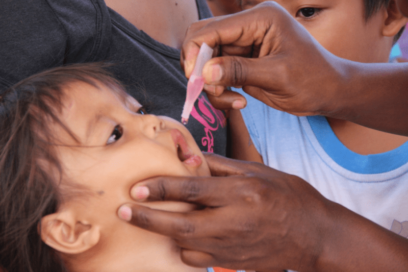 Program szczepień dzieci na Filipinach
