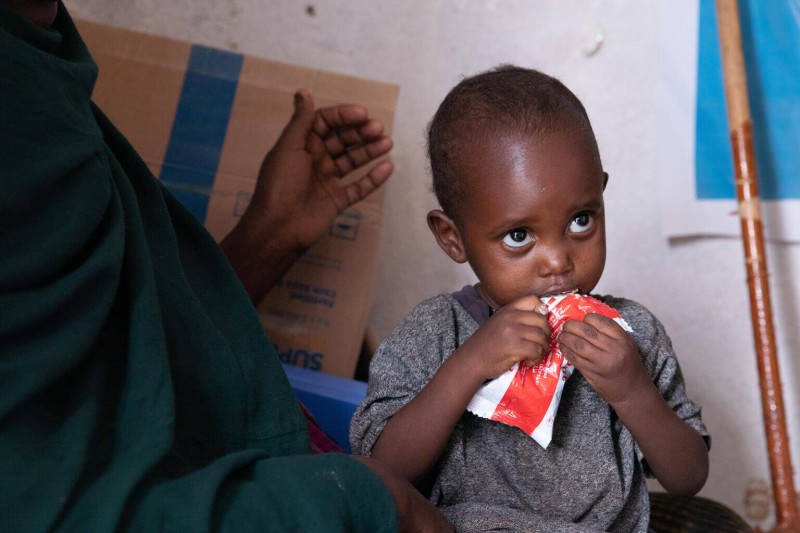 UNICEF w Rogu Afryki - ponad 260 tysięcy skrajnie niedożywionych dzieci zostało poddanych leczeniu.