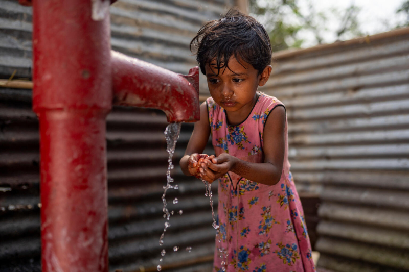 BANGLADESZ: mała Israt znów ma dostęp do czystej wody