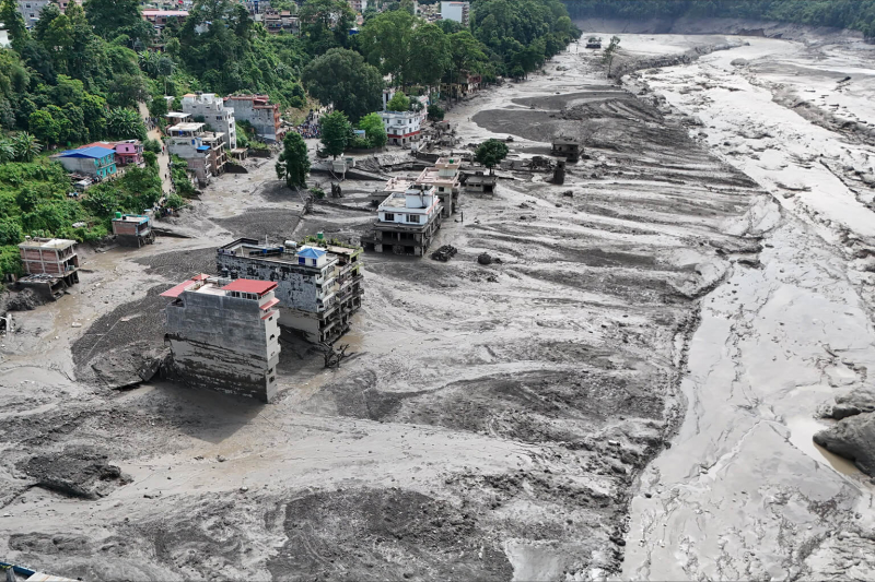 Niszczycielskie powodzie w północnym Nepalu
