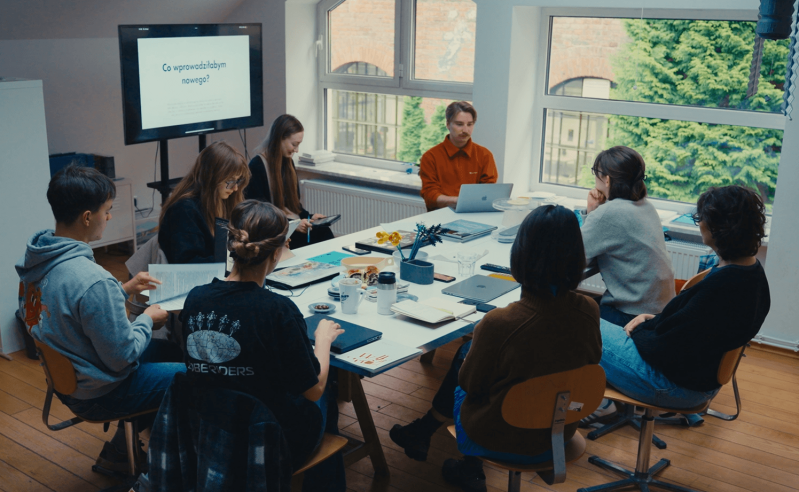 Projektowanie w oparciu o prawa dzieci &ndash; innowacyjny projekt UNICEF Polska i ASP