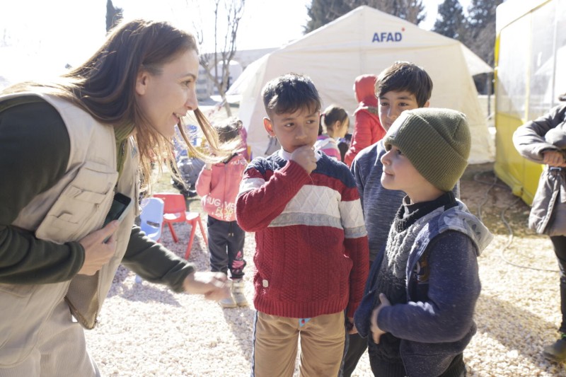 UNICEF wspiera dzieci i ich rodziny w Turcji i Syrii