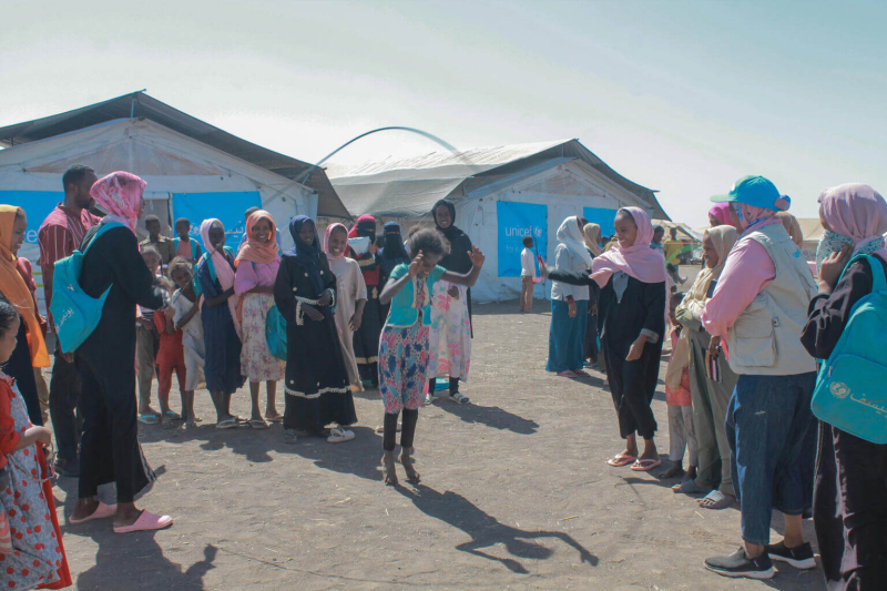 Dzieci w trakcie zabawy