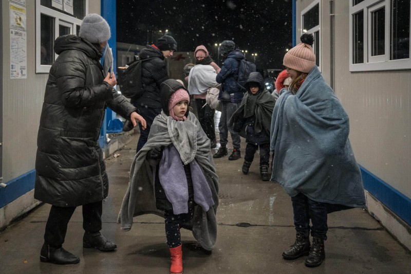 Rodzina uchodźców z Ukrainy