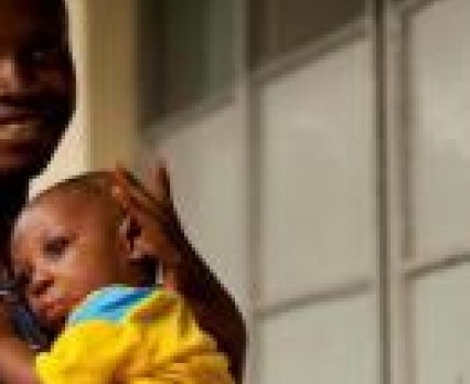 Polacy fundują ratujące życie szczepionki dla 250 tys. dzieci w Sierra Leone