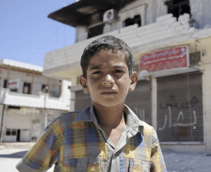 Wojna w Syrii – miasto Homs doszczętnie zniszczone. Cierpią dzieci
