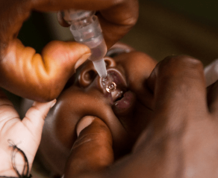 Darowizna i 7 pomysłów jak pomóc, jeśli nie możemy przekazać datku