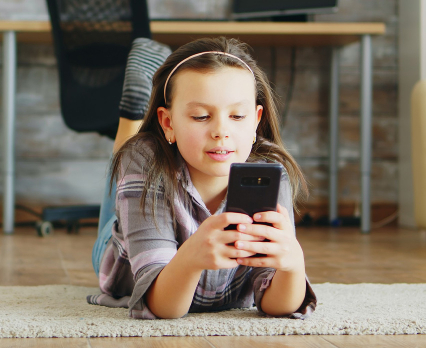 Jak zapewnić dziecku bezpieczeństwo w sieci?