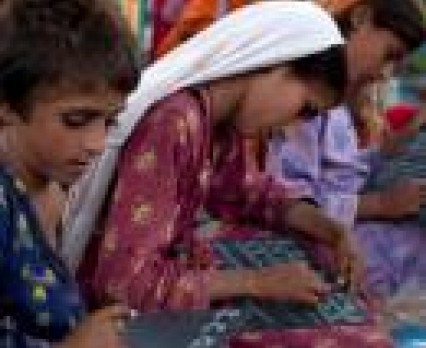 Tymczasowe Ośrodki Edukacyjne dla najmłodszych ofiar powodzi w Pakistanie