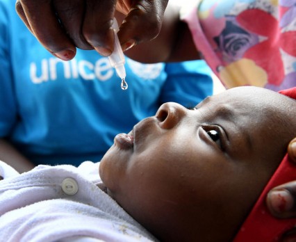 UNICEF Polska | Z okazji Światowego Dnia Walki z Polio, UNICEF przypomina o trwającej, globalnej walce z tą chorobą.