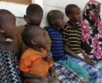 Dzieci w Rogu Afryki idą do szkoły