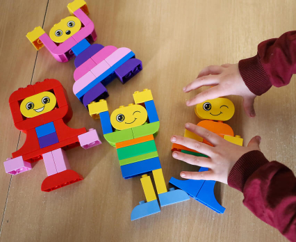 Zstępni i wstępni – kto jest kim? Pokrewieństwo a prawo spadkowe