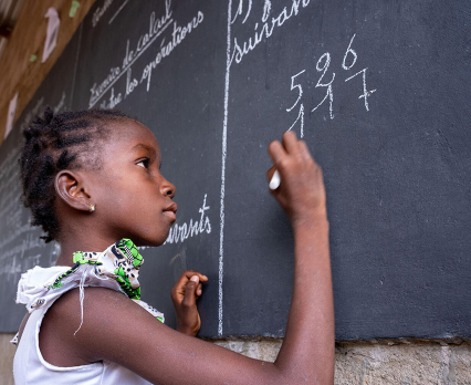 6 mln dzieci może stracić dostęp do edukacji z powodu globalnych cięć w finansowaniu