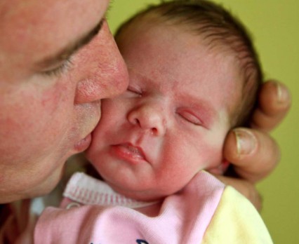 Pampers i UNICEF: rola taty w pierwszym 1000 dni życia dziecka