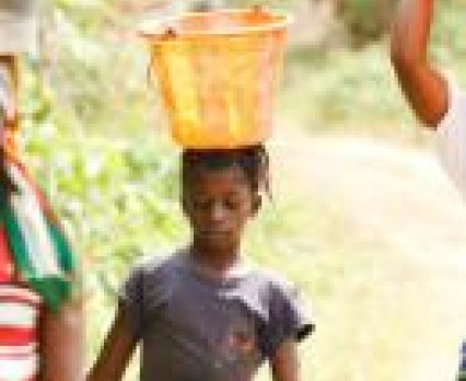 Podaruj dzieciom w Sierra Leone czystą wodę!